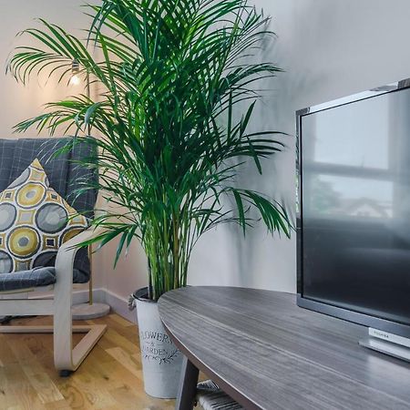 Panorama Apartments By Mesh Accommodation Short & Long Term Lets Ashford For Contractors Or Corporate Stays Exterior photo